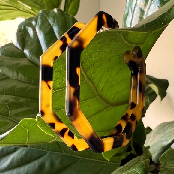 Jewelry - Faux Tortoiseshell Hoop Earrings